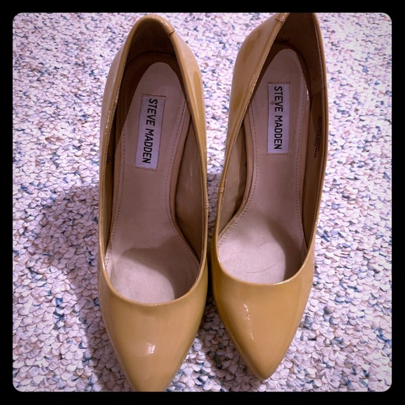 Steve Madden Heels - Picture 1 of 8